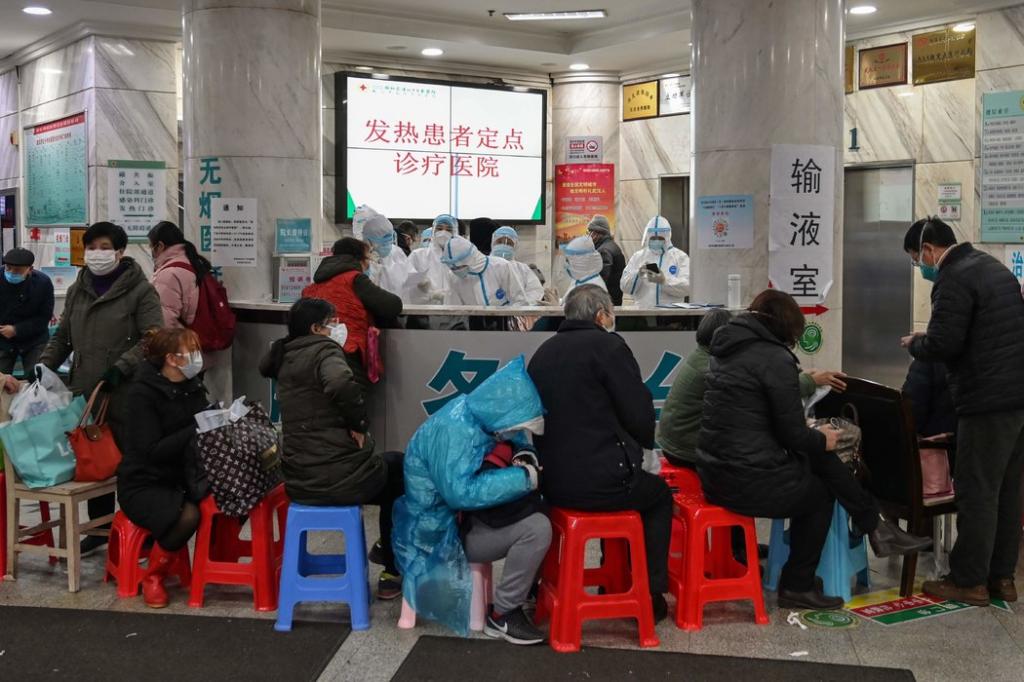 在“鬼城”武汉，被疫情颠覆的生活